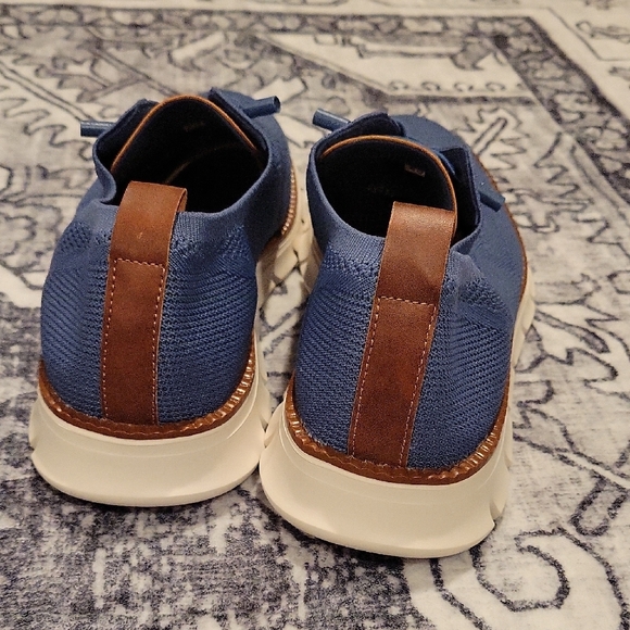 Men's Breeze Shoes NWOT - Picture 2 of 8